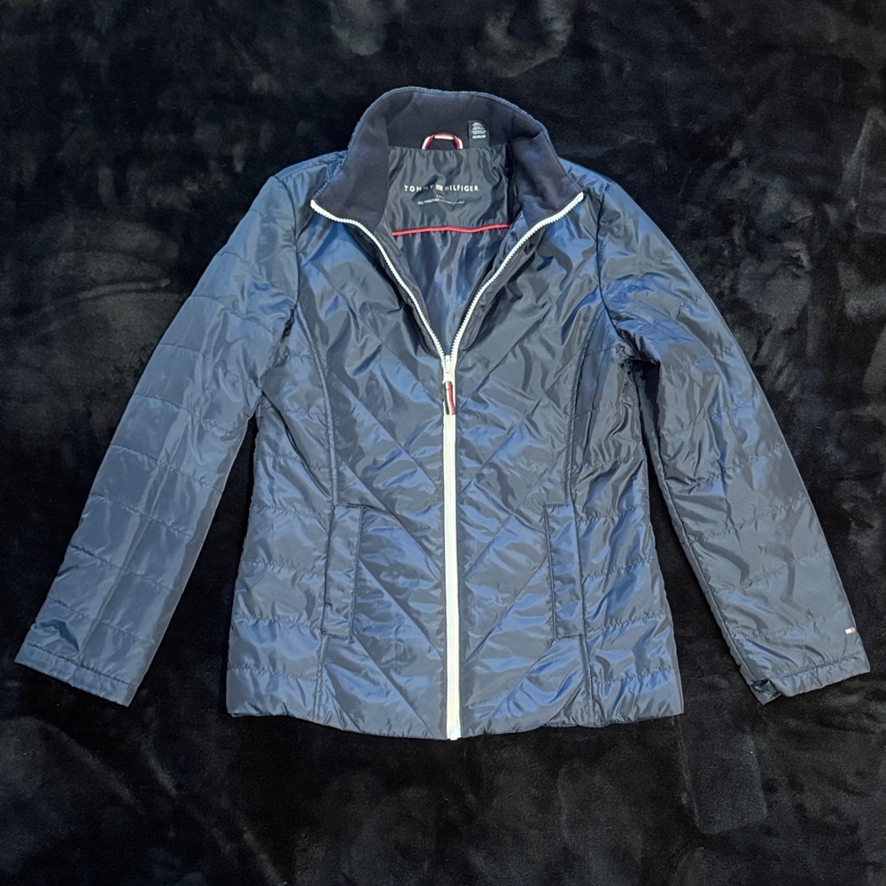 Tommy Hilfiger Navy Lightweight Quilted Puffer Jacket with White Zip